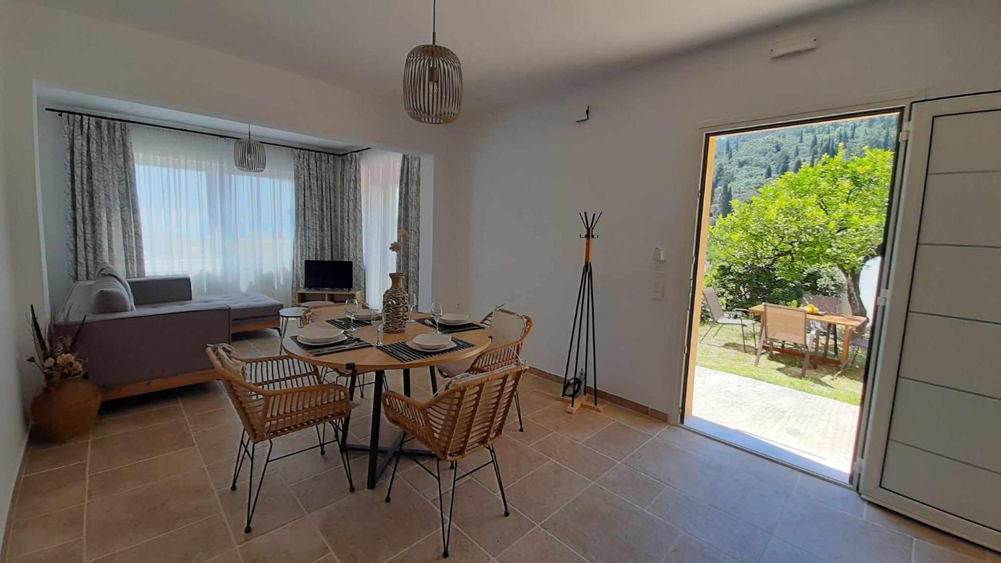 Roza's Appartement Benitses (Corfu)